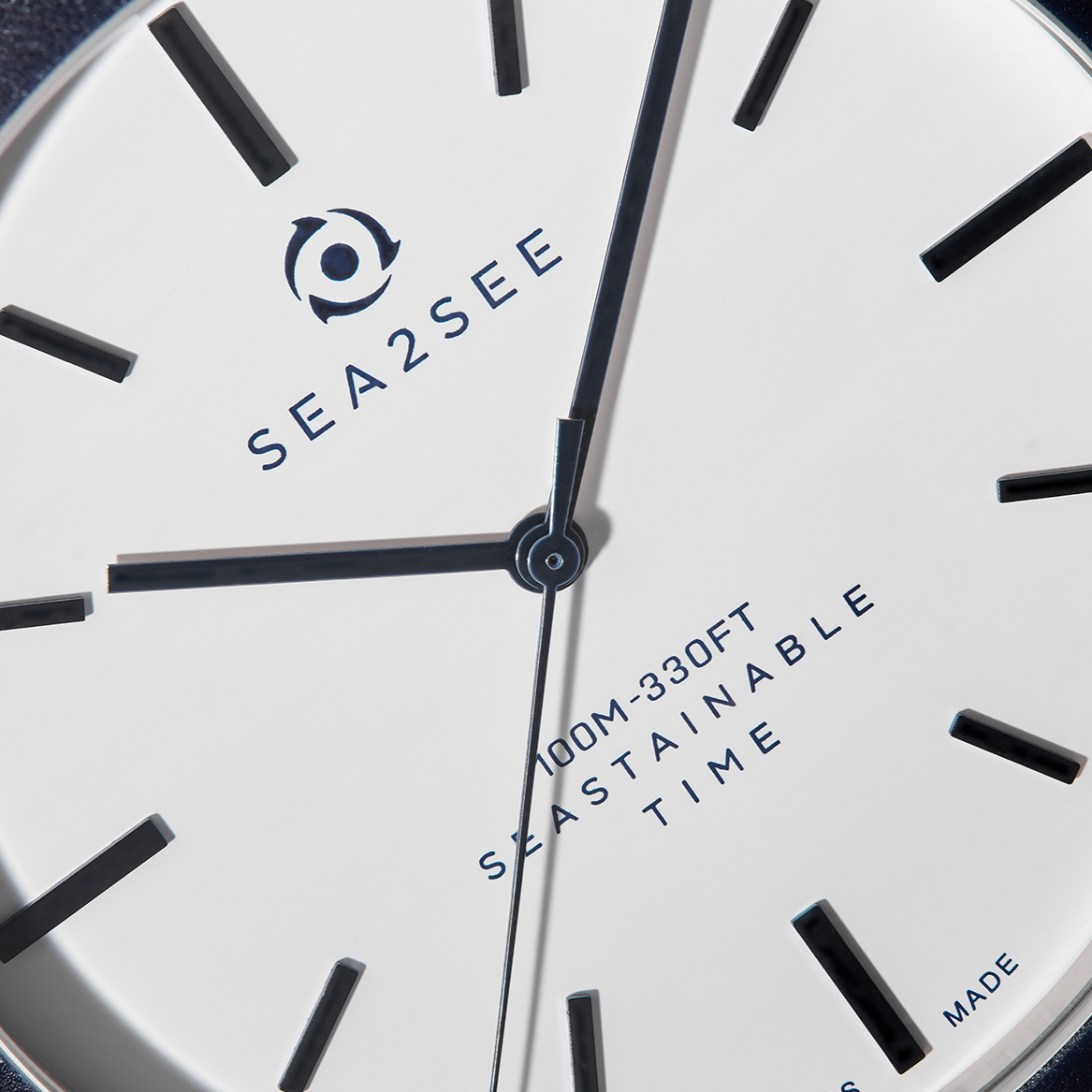 CASE: NAVY BLUE | STRAP: NAVY BLUE | DIAL: WHITE | SIZE: 41 MM